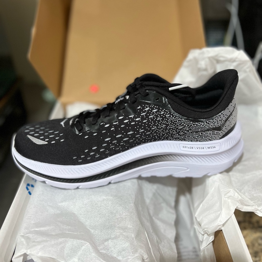 Hoka Kawana running shoe